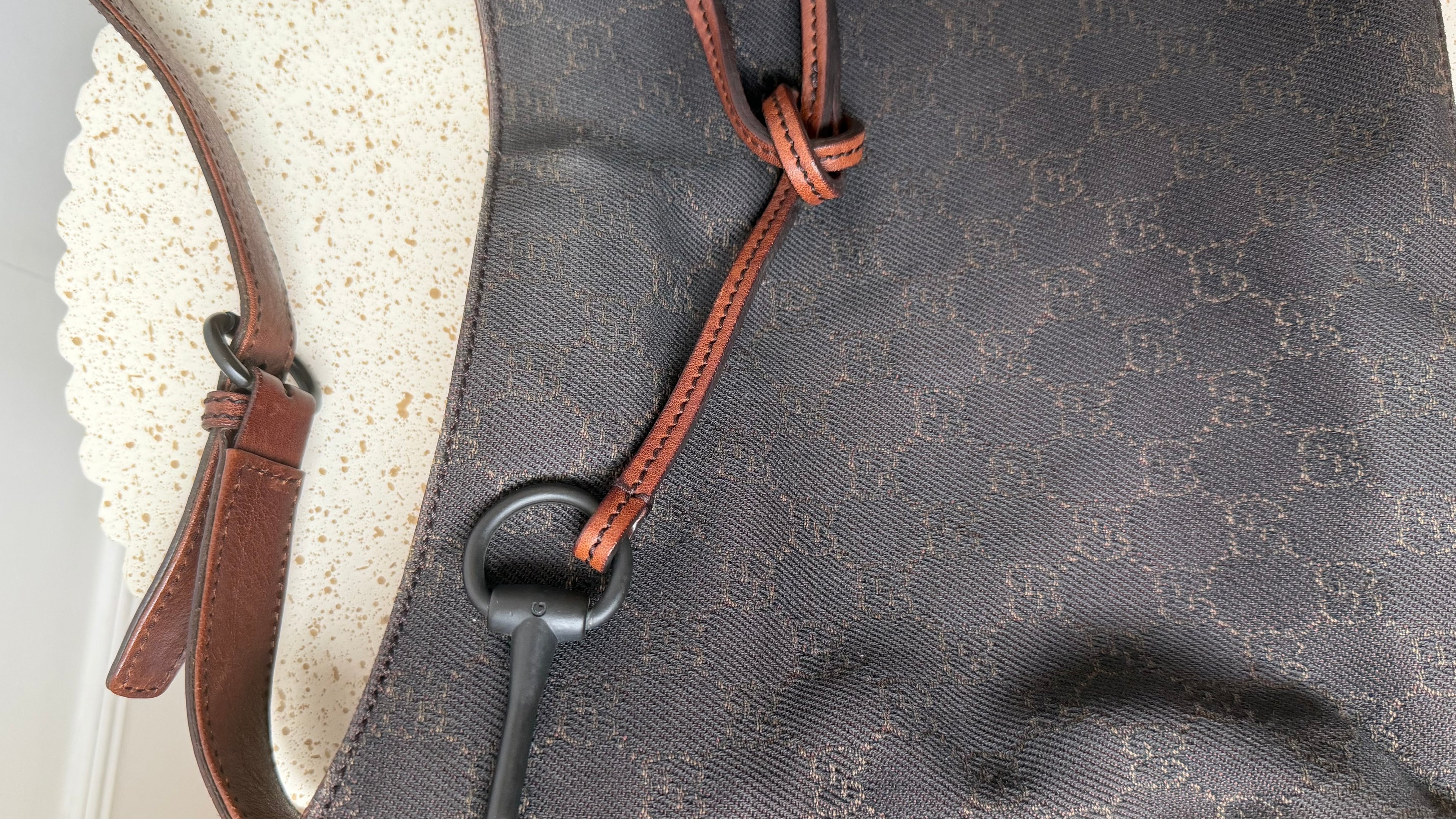 Gucci GG Canvas Shoulderbag