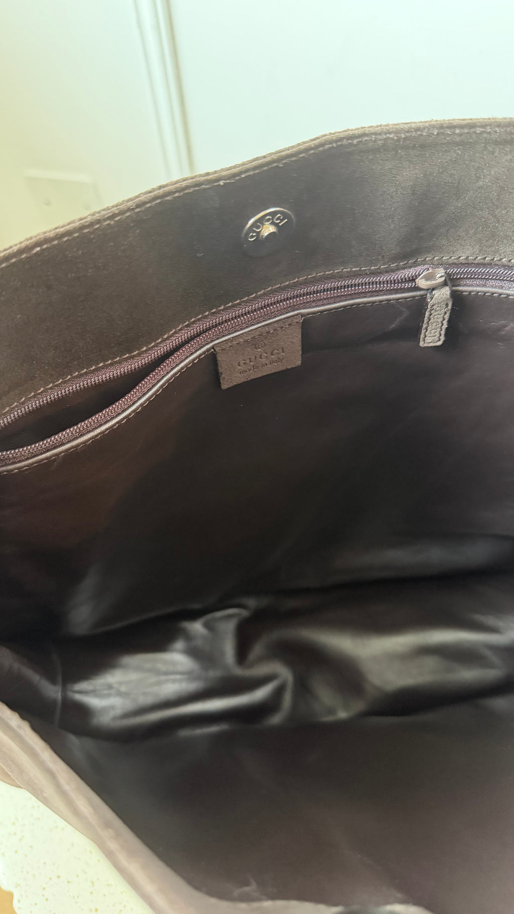 Gucci Suede Shoulder Bag - Dark brown