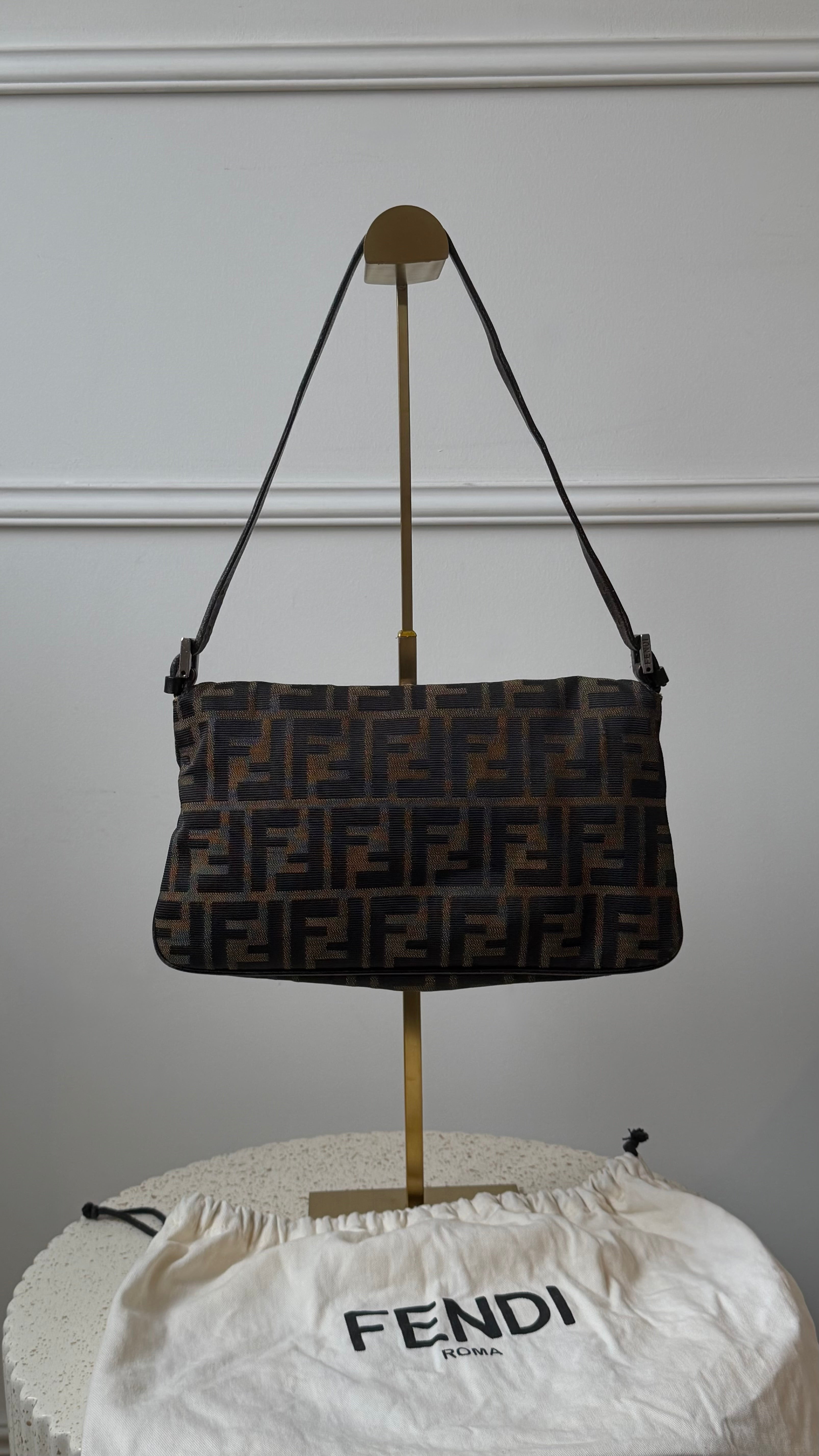 Fendi Baquette Marrone