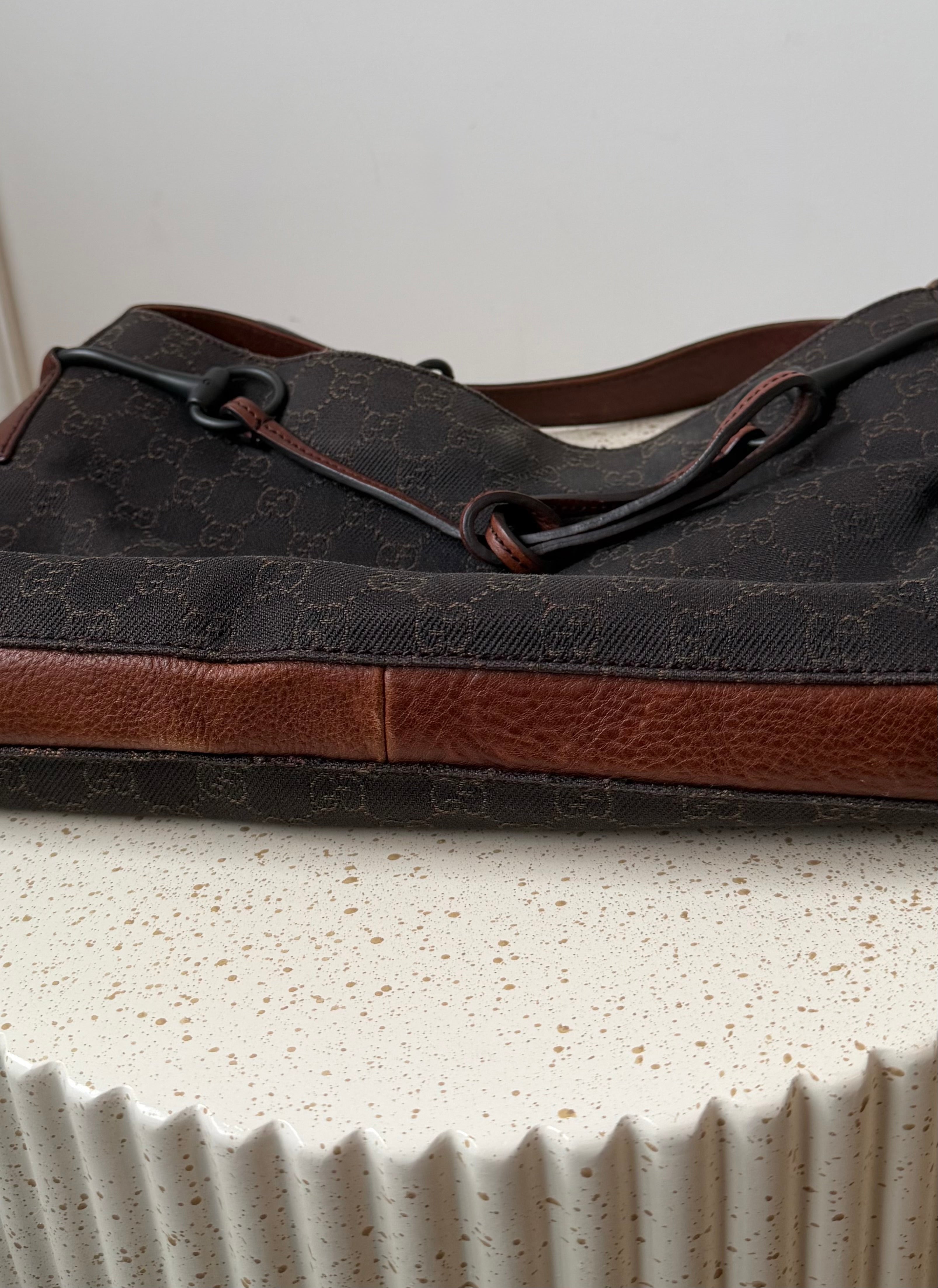 Gucci GG Canvas Shoulderbag